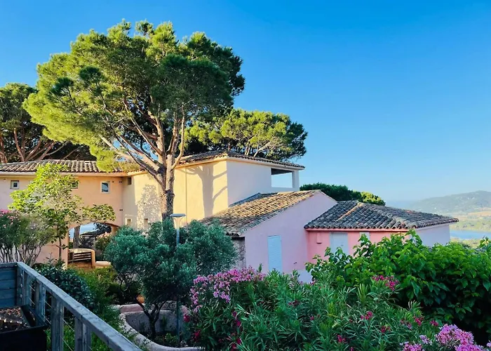 Apartment Tres Bel A Santa Giulia